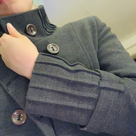 Coat - Picture 3 of 6